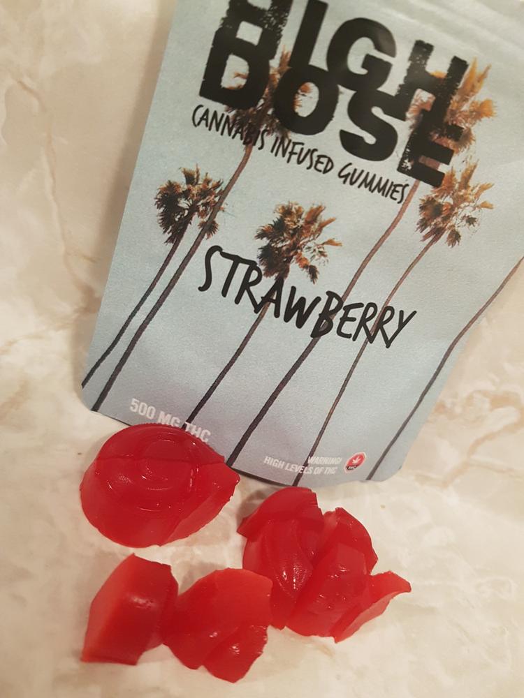 High Dose 500mg THC Gummy - Strawberry - Customer Photo From Shawn Messier