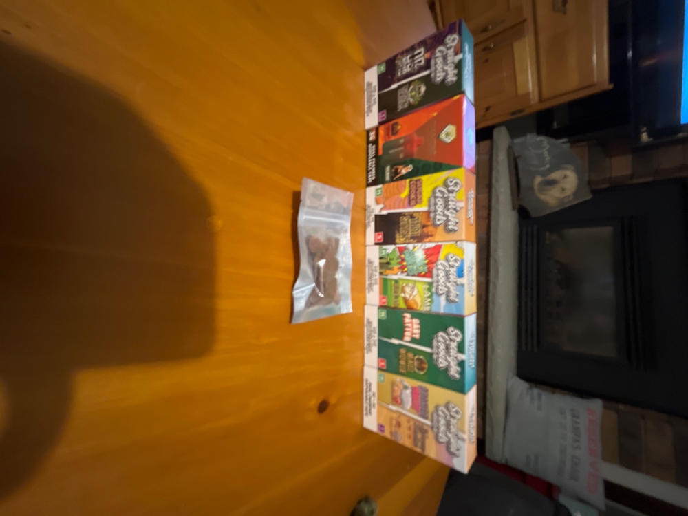 Straight Goods Supply Co. 6 Gram Dual Chamber Disposable Vapes – Stoned Fruit + Red Lebanese Hashish THC Distillate) - Customer Photo From Dale Beverley