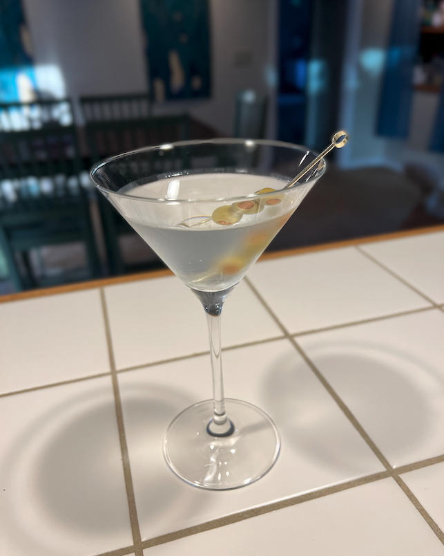 Viski Reserve Milo Crystal Martini European Crafted Cocktail