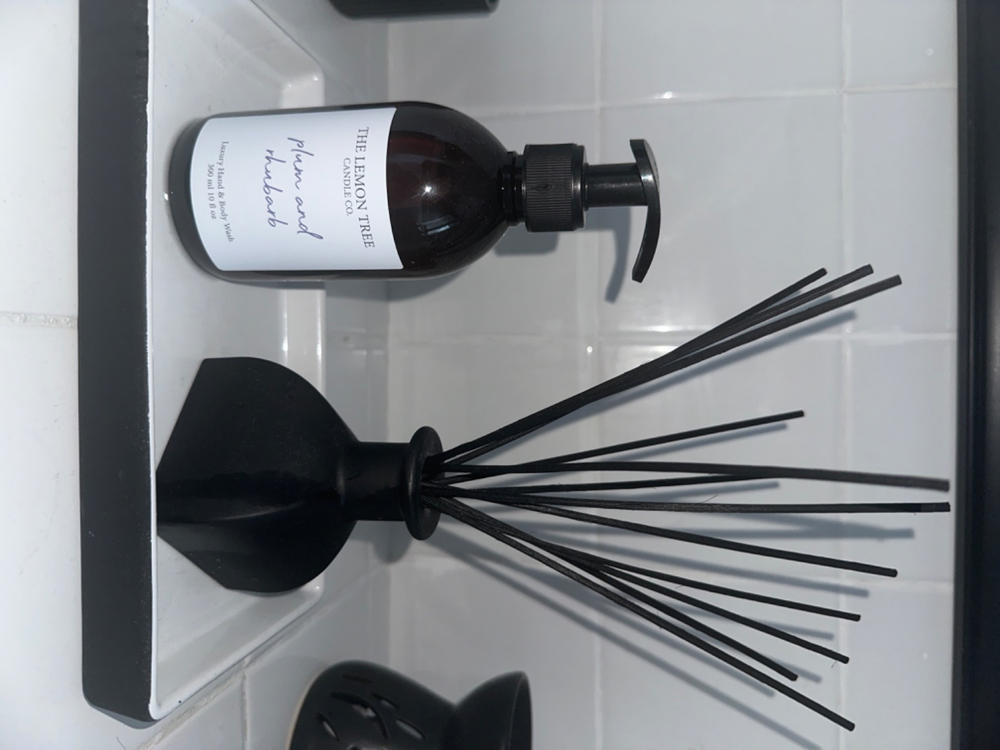 Plum & Rhubarb Luxury Hand and Body Wash - Customer Photo From Laura Gardyne