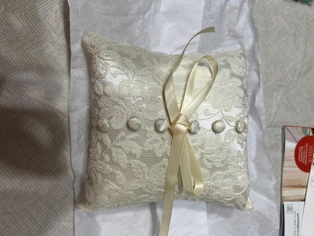 Ring bearer's Pillow Embroidered Monogram – Linen and Letters