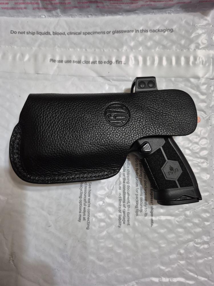 Optic Ready Light Bearing Smooth Concealment Holster Size 3 - Customer Photo From Anonymous