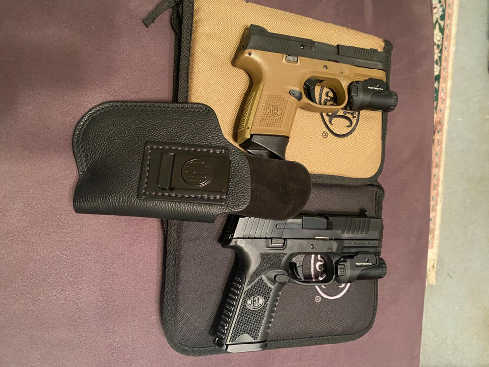 Optic Ready Light Bearing Smooth Concealment Holster Size 5s - Customer Photo From Steve Lozano