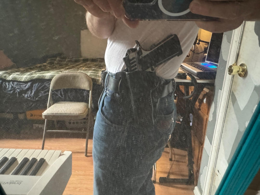 BH1 – 1911 Belt Holster - Customer Photo From Edwin Peterson