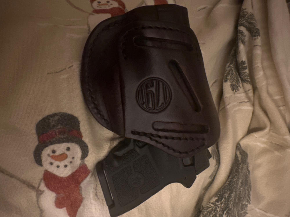 4-Way IWB/OWB Concealment Holster Size 2 - Customer Photo From Laura Rieff