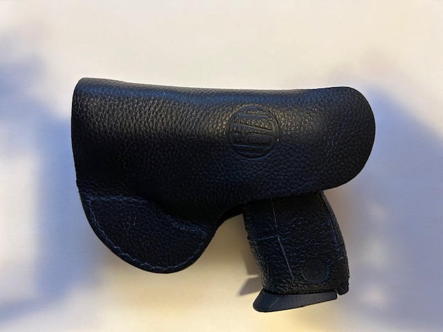 SCH – Smooth Concealment Holster Size 1 - Customer Photo From Raul Morales