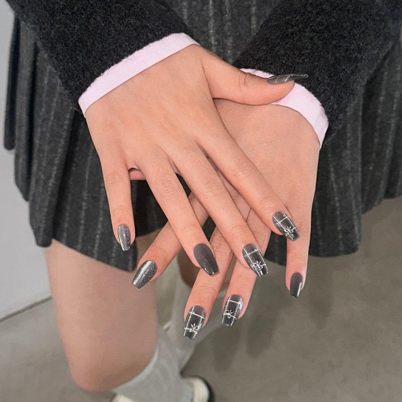 フィンガースーツプレスオンネイル 4点セット Preppie - FINGER SUIT(フィンガースーツ)ネイルチップ