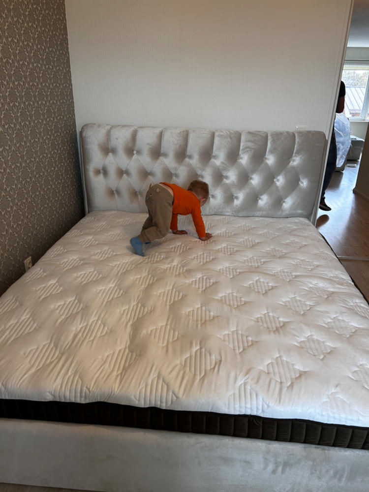 Guļamistabas gulta IMPERATORS - Customer Photo From Anete Pelnēna