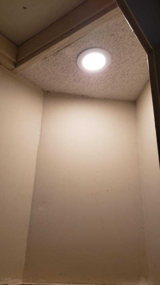 Recessed LED Lighting, 6 Inch, Slim, Wafer Thin, Smooth Trim, 850 Lumens - Customer Photo From Torrez Buchanan