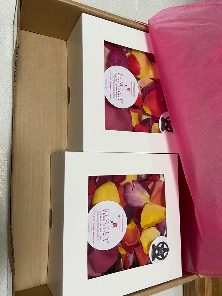 Rainbow Impression™ Freeze Dried Rose Petals - Customer Photo From Shelley Starrenburg