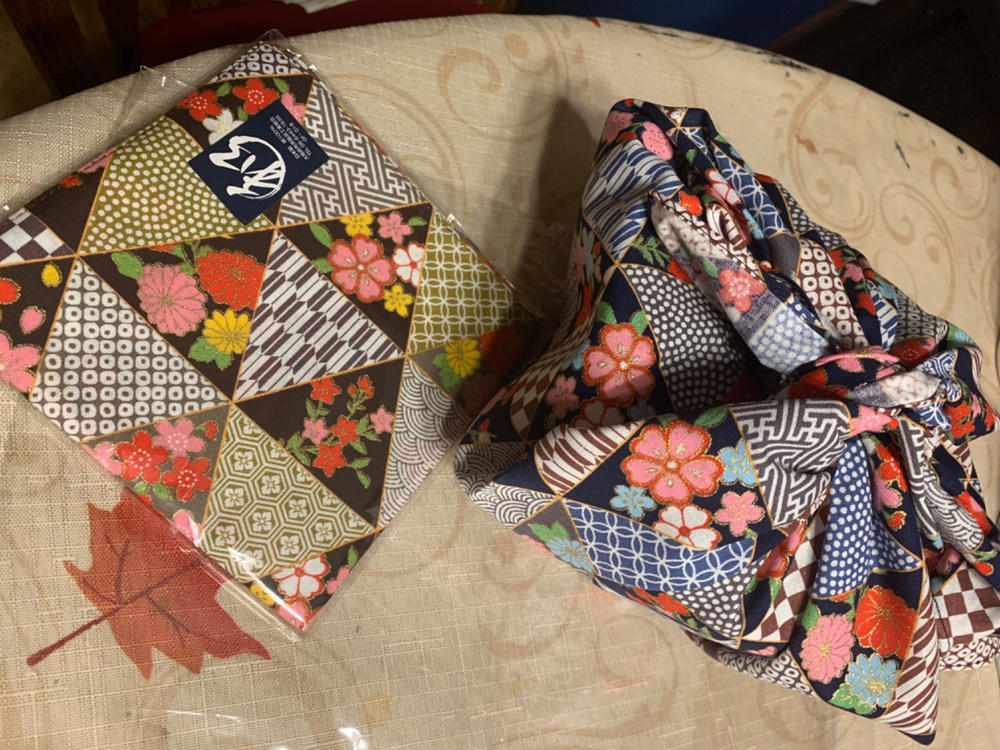Furoshiki Wrapping Cloth (2 sheets set) - Customer Photo From Myhanh N.