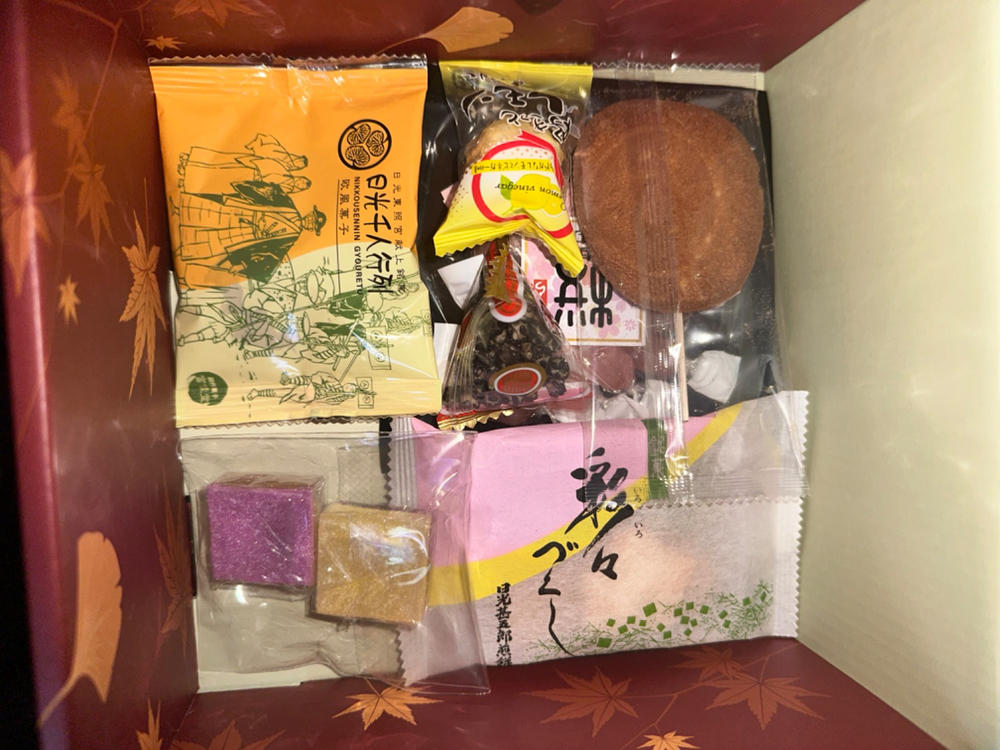 Sakuraco Shareable Snack Rescue Box - Customer Photo From Isaac J.