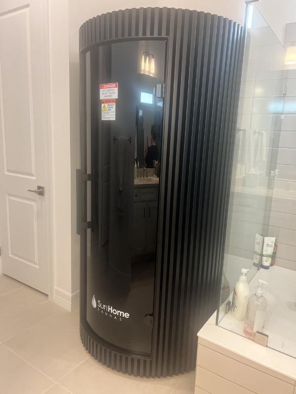 Sun Home Pod™ 1-Person Red Light & Infrared Sauna - Customer Photo From LAMBROS KOKKINELIS