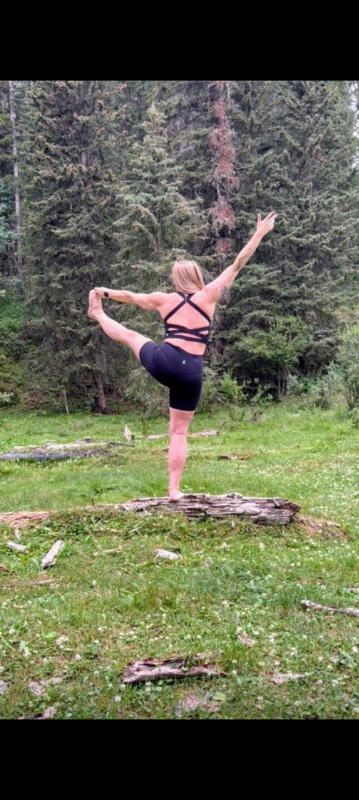 Bella Crop II - Customer Photo From Erin Casey