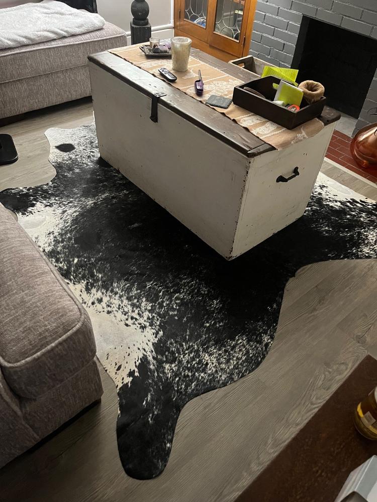 Black Salt and Pepper Cowhide Rug - Customer Photo From Debra Kunkle