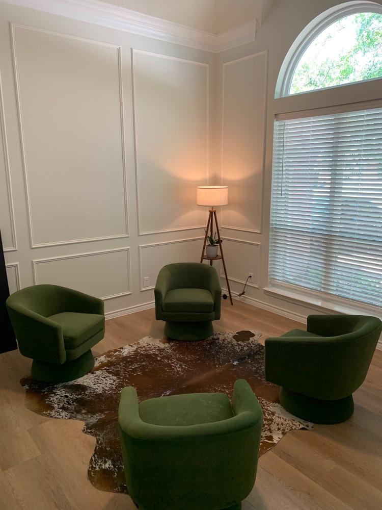 Brown Salt and Pepper Cowhide Rug - Customer Photo From Darryl Fort