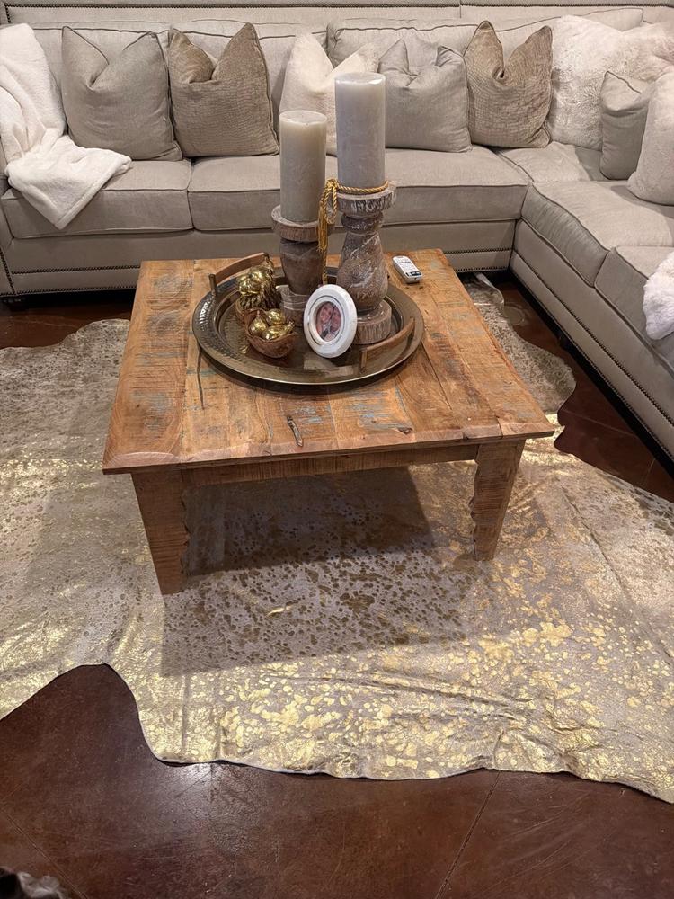 Gold Metallic On White Cowhide Rug - Customer Photo From Melissa Hebert