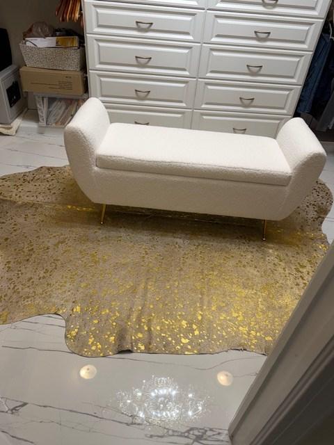 Gold Metallic On White Cowhide Rug - Customer Photo From Reb Thompson