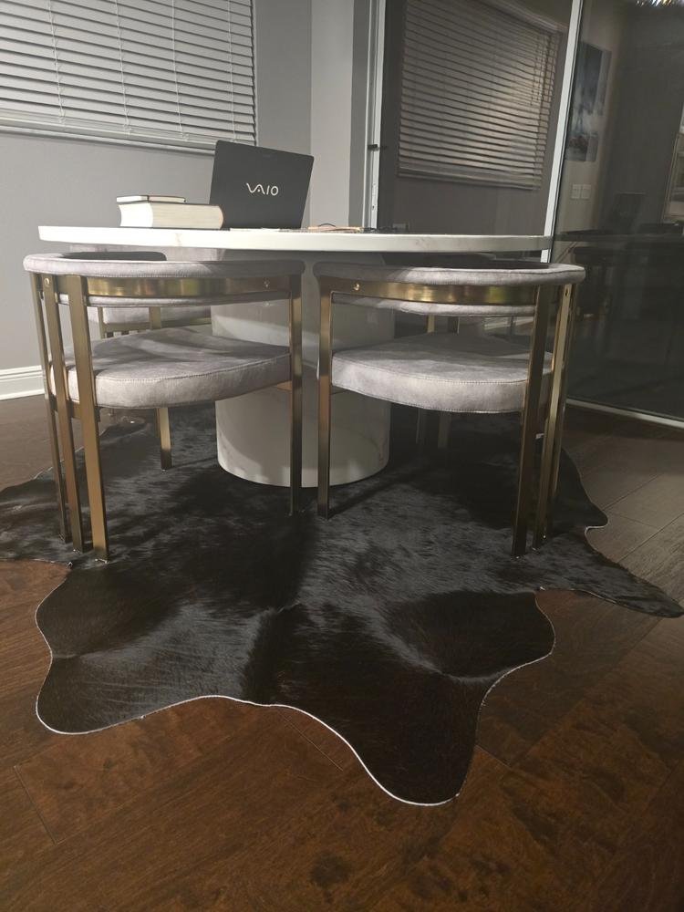 Black Natural Cowhide Rug - Customer Photo From beata chudyk