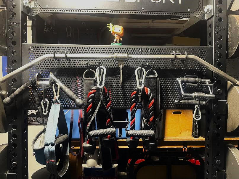 Honeycomb Pegboard - Customer Photo From Carlos Velasco