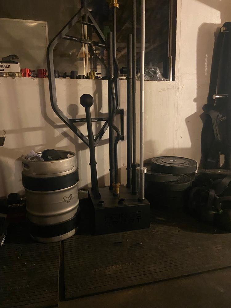 Vertical 9 Barbell Holder - Customer Photo From Daniel Rangel 