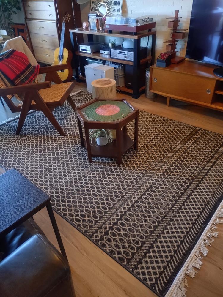 Chain Interlace Modern Rug 160×230 – KANADEMONO