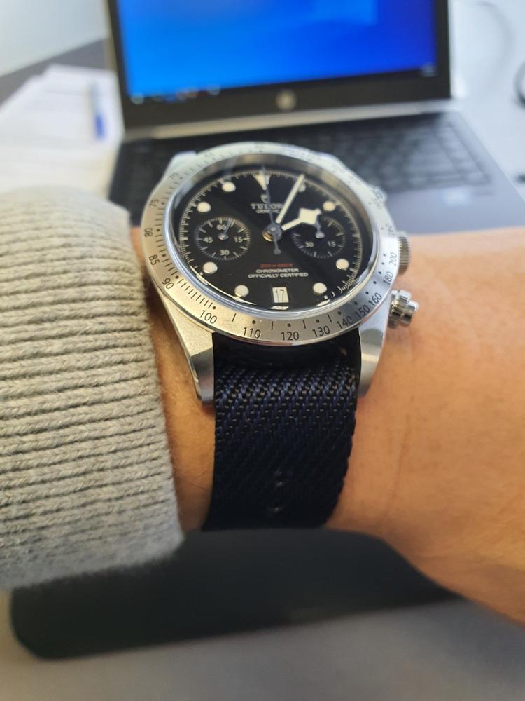 SINGLE PASS-NAVY - Customer Photo From John