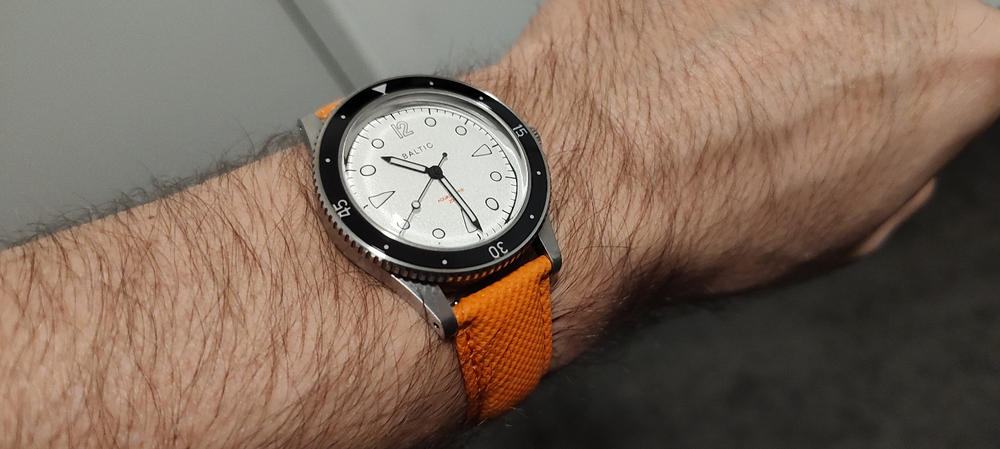 SAILCLOTH QUICK RELEASE - ORANGE - Customer Photo From Edward Barry