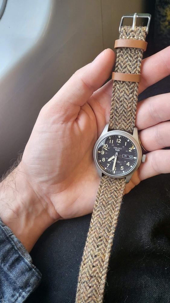 HARRIS TWEED® LIGHT BROWN HERRINGBONE - Customer Photo From Anonymous