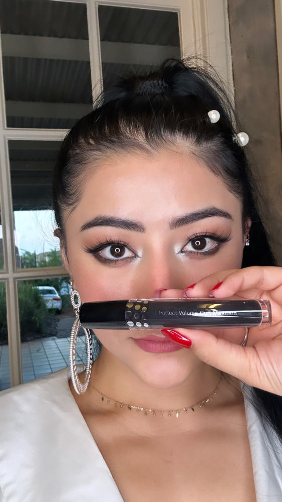 Mascara + FREE Lash & Brow Gel - Customer Photo From Amira 