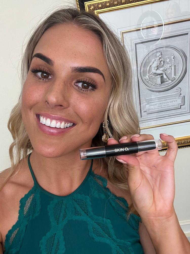 3D Face Stick - Contour & Highlight - Customer Photo From Tatum Marais