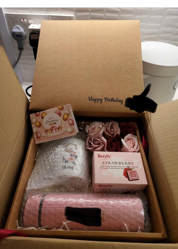 Personalised Gift Box for Her With Soap Roses - Customer Photo From Gurdev K.