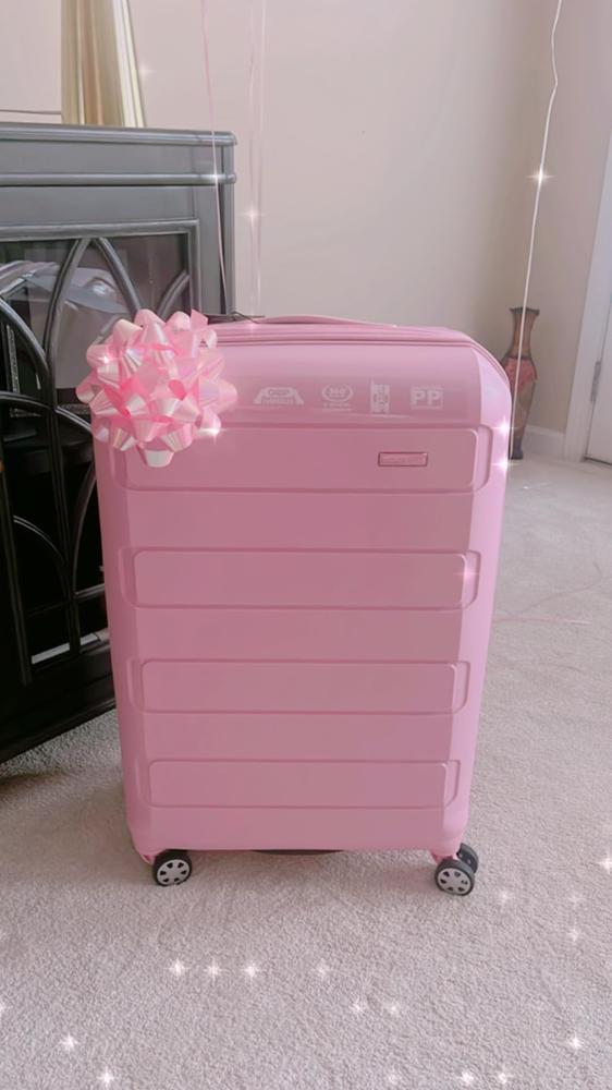 Pagosa 2-Piece Hardside Spinner Luggage Set - Customer Photo From Glamorous GlendaGlamorous Glenda