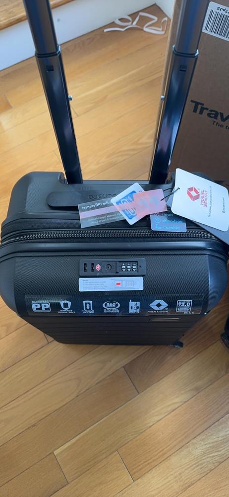 Pagosa 2-Piece Hardside Spinner Luggage Set - Customer Photo From Martin PizarroMartin Pizarro