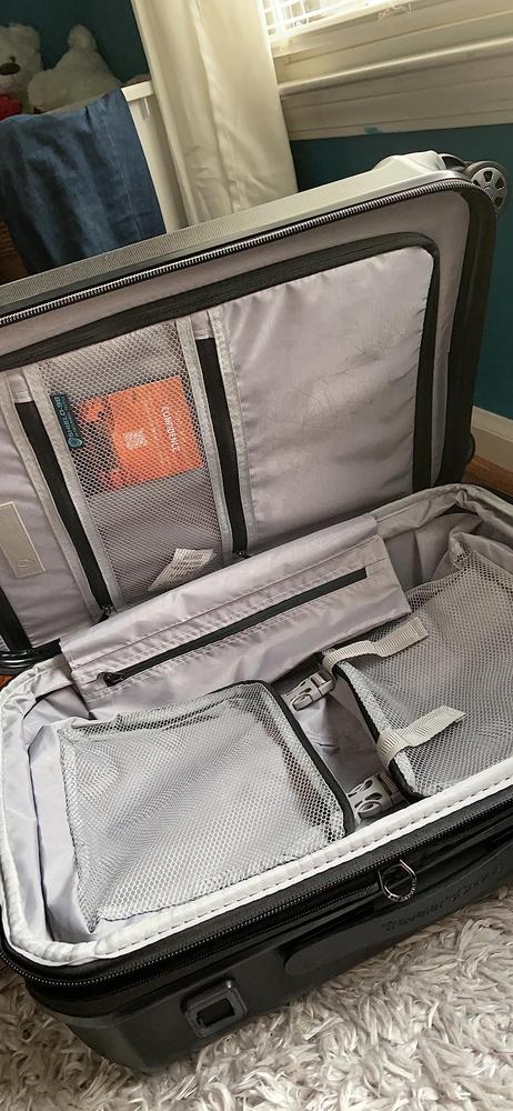 Pagosa Hardside Carry-On Spinner Luggage - Customer Photo From DerbieDerbie