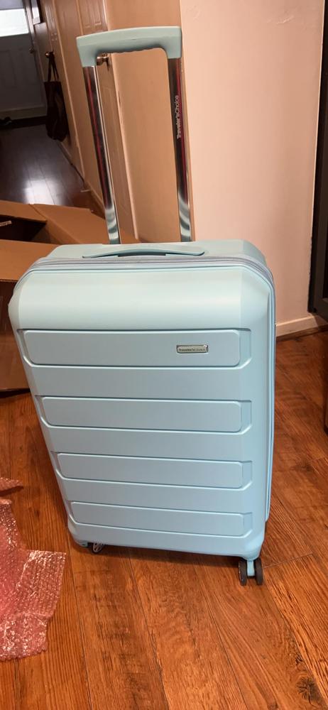 Pagosa Hardside Medium Spinner Luggage - Customer Photo From MelissaMelissa