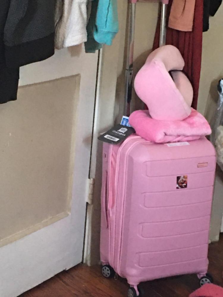 Pagosa Hardside Medium Spinner Luggage - Customer Photo From CocoCoco