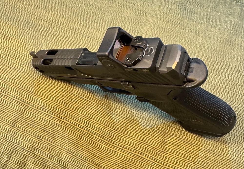 Optics Mounted Stealth Series Sights for Trijicon® RMR® Optics and Full Size Glock Pistols - Yellow - Customer Photo From Yudah Amit