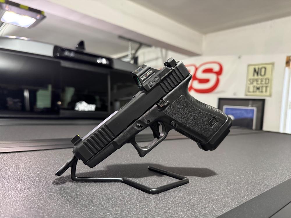 NIGHT FISION OPTICS READY STEALTH SERIES FOR GLOCK - Customer Photo From Luis Rodriguez