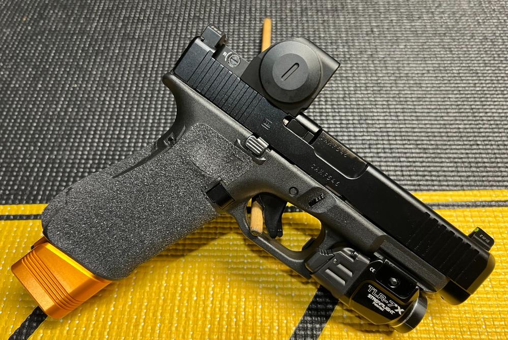 NIGHT FISION OPTICS READY STEALTH SERIES FOR GLOCK - Customer Photo From Chris Wolfson