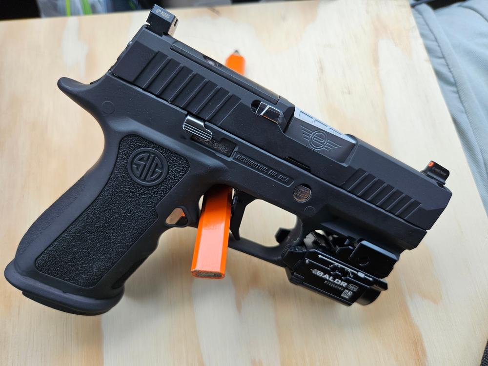 NIGHT FISION OPTICS READY STEALTH SERIES FOR SIG SAUER - Customer Photo From LuisCruz 