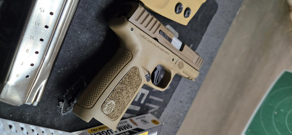 NIGHT FISION PERFECT DOT TRITIUM NIGHT SIGHTS FOR SMITH & WESSON - Customer Photo From JOSUE GARCIA