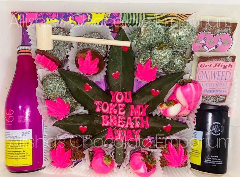 Marijuana Silicone Cake Mold - Unique Gifts - Streamline — Perpetual Kid