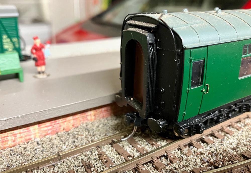 Kadee No.20 HO Scale NEM 362 European-Style Couplers - Extra Long (11.68mm , .460 inch , 29/64") - Customer Photo From Anonymous