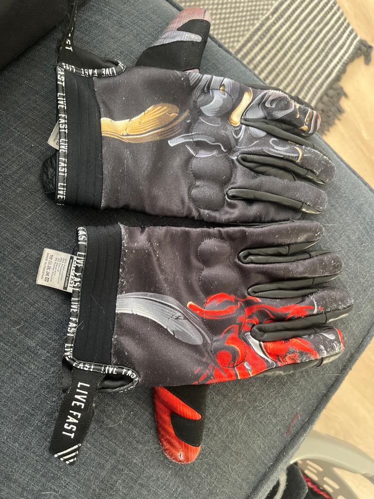 Oni Demon Live Fast Motorcycle Gloves - Customer Photo From Kelii