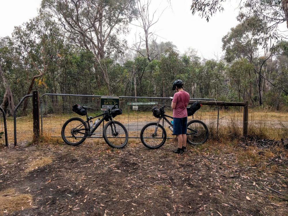 topeak backloader bikepacking saddle bag