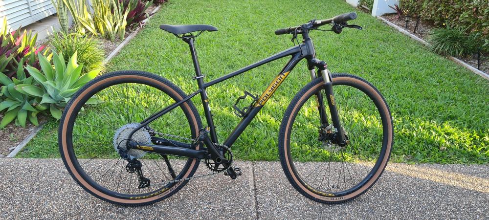 Frame store sepeda hybrid