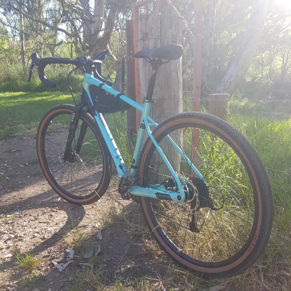 gravel bike polygon bend r2