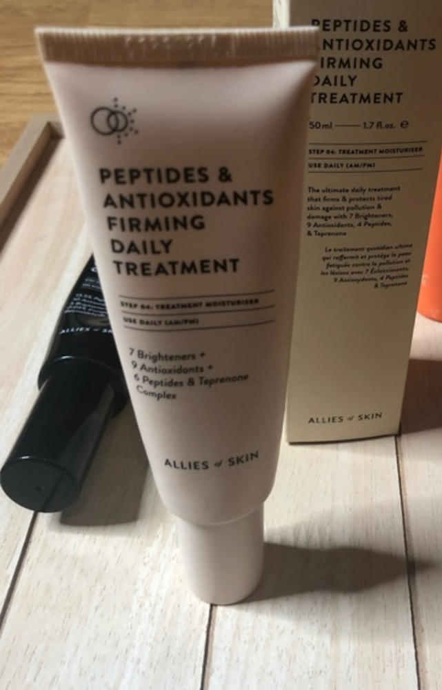 Peptides & Antioxidants Firming Daily Treatment - Customer Photo From Daniel