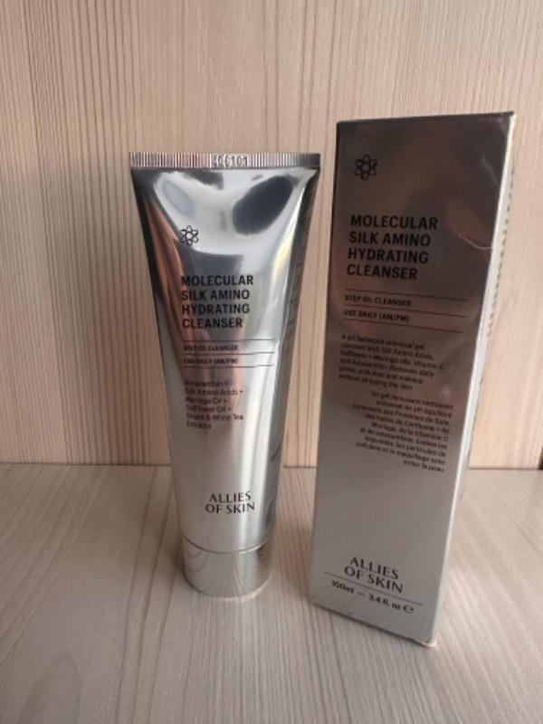 Molecular Silk Amino Hydrating Cleanser - Customer Photo From Anonymous